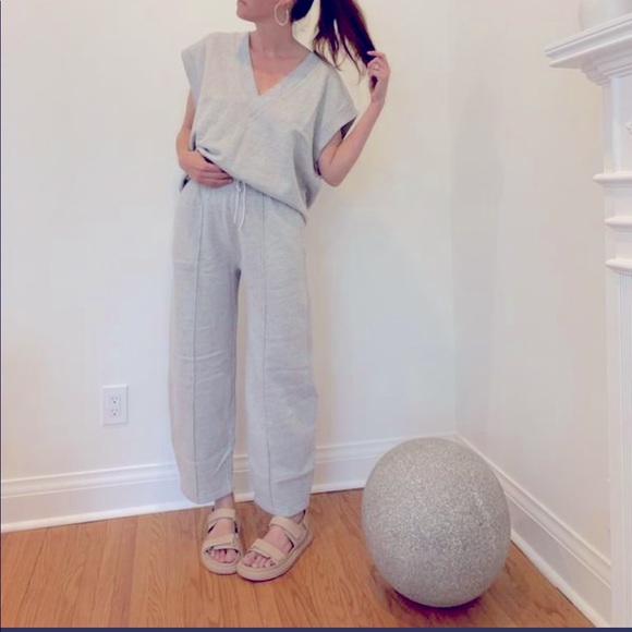 BNWT 90s Bow Leg Sweatpants - Picture 1 of 3